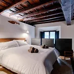 아파트 Palazzo Del Pero - The House Of Travelers *