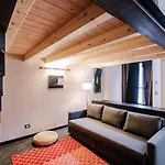 Palazzo Del Pero - The House Of Travelers * 코모