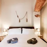 Palazzo Del Pero - The House Of Travelers *