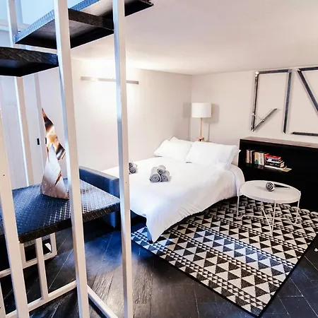 Palazzo Del Pero - The House Of Travelers Apartament Como