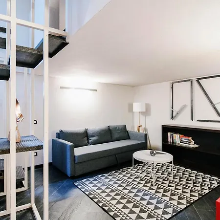 Appartement Palazzo Del Pero - The House Of Travelers Como