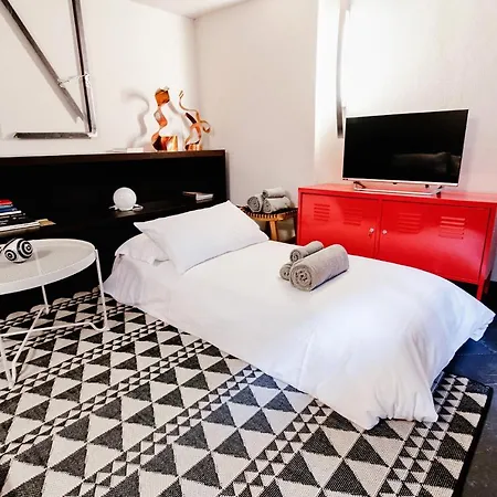 Apartament Palazzo Del Pero - The House Of Travelers