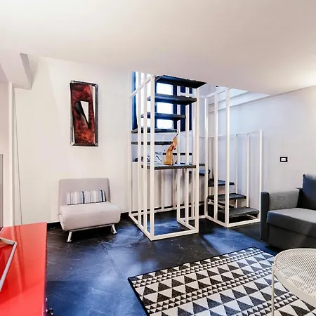 Palazzo Del Pero - The House Of Travelers アパート *