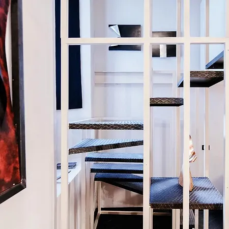 Apartament Palazzo Del Pero - The House Of Travelers *