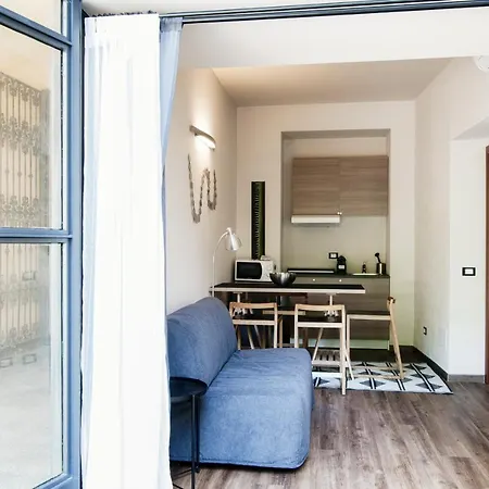 Appartement Palazzo Del Pero - The House Of Travelers