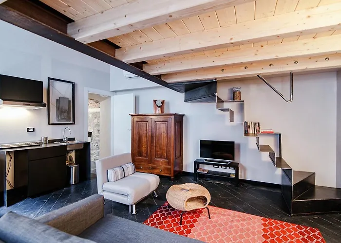 Palazzo Del Pero - The House Of Travelers Como