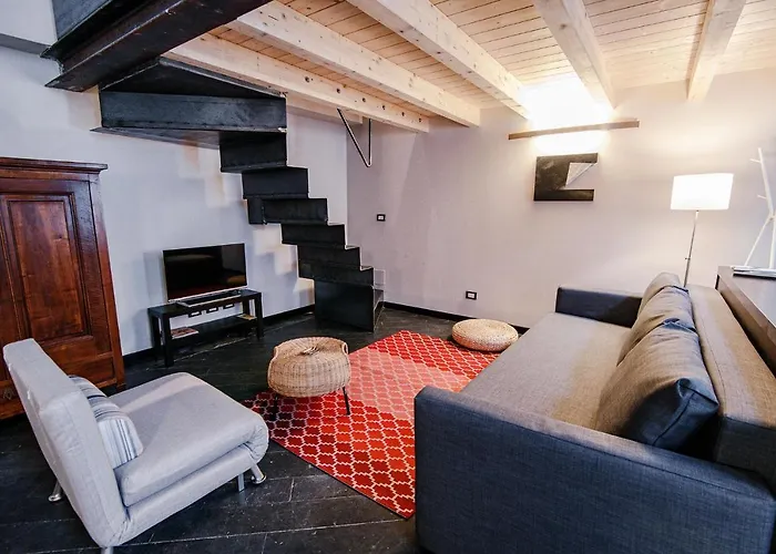 Palazzo Del Pero - The House Of Travelers Appartamento *