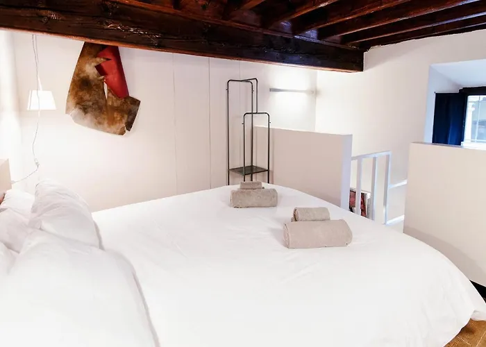 Palazzo Del Pero - The House Of Travelers Daire *