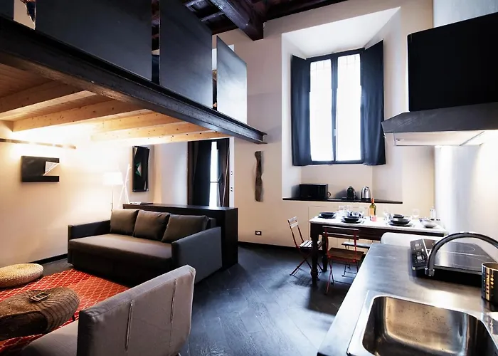Palazzo Del Pero - The House Of Travelers Como