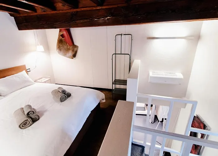 Palazzo Del Pero - The House Of Travelers *