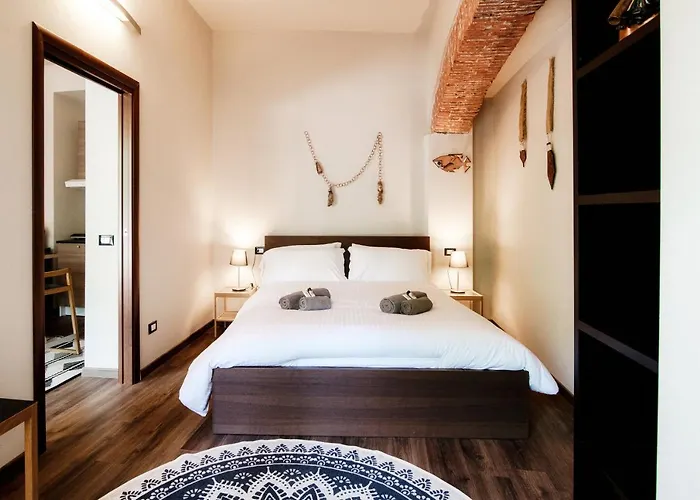 Palazzo Del Pero - The House Of Travelers