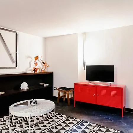 Palazzo Del Pero - The House Of Travelers Appartement *