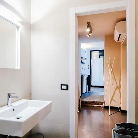 Palazzo Del Pero - The House Of Travelers